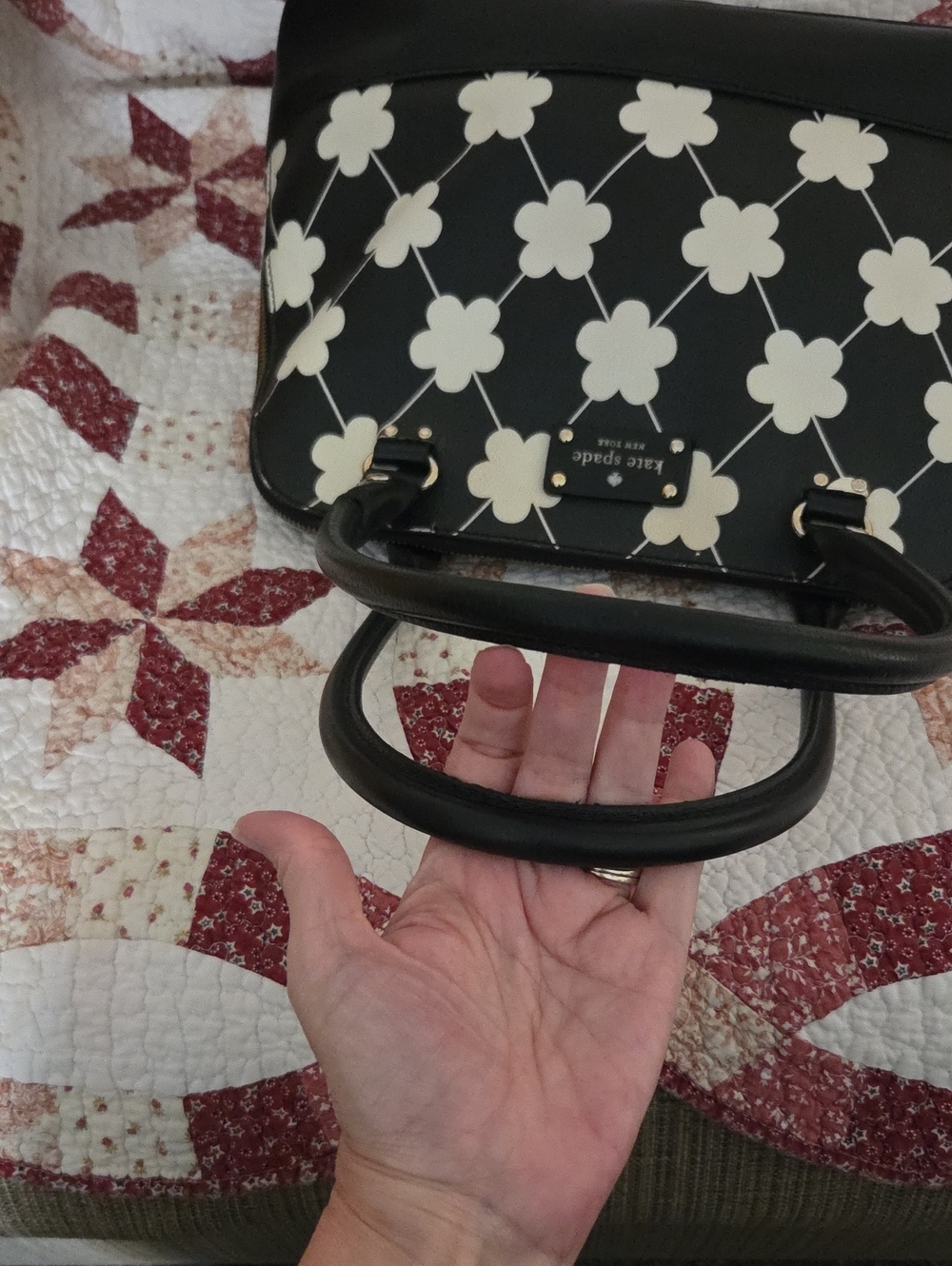 kate spade Larfe Black and Cream Floral Dome Shoulder Bag with Gold Hardware - Picture 5 of 11